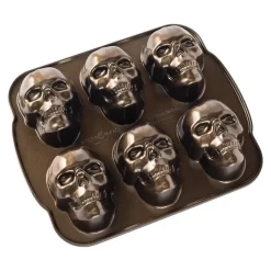 Nordic Ware 5 Cup Skull Cakelet Pan