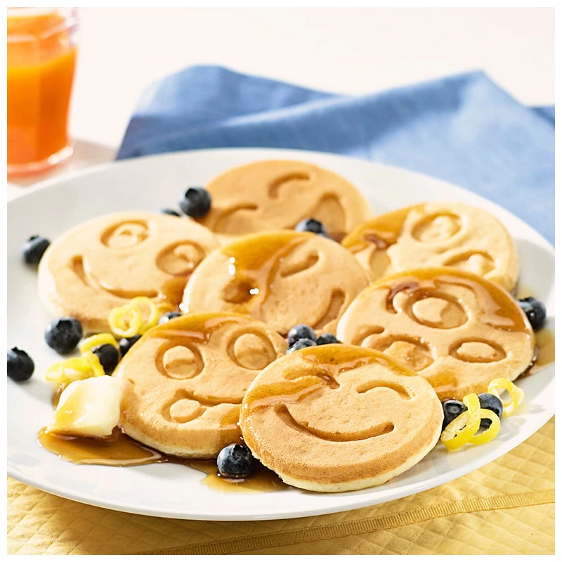 Nordic Ware Cast Aluminum Smiley Face Pancake Pan - Image 2
