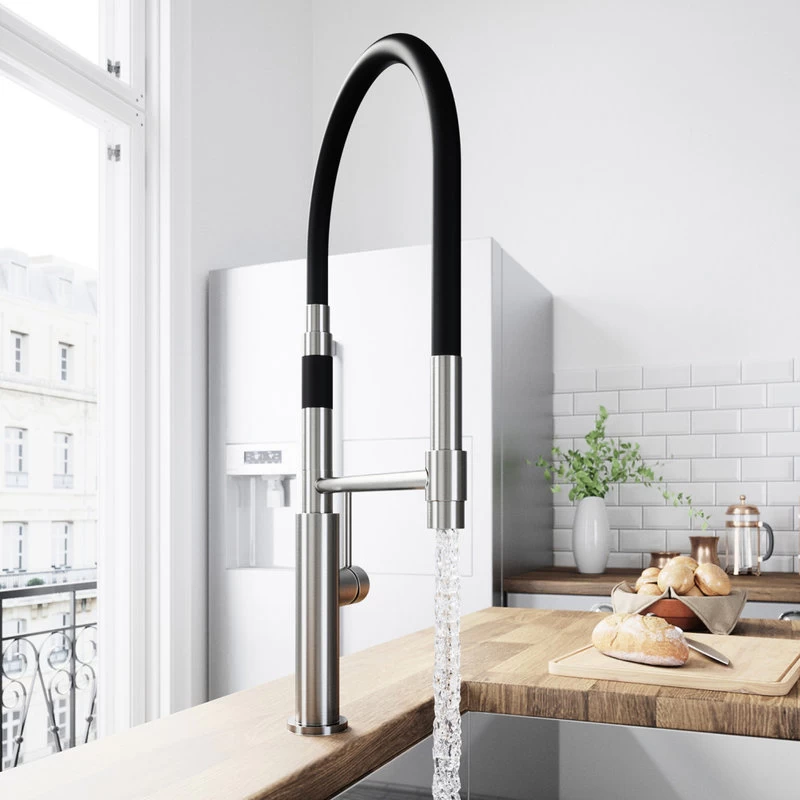 VIGO Norwood Magnetic Spray Kitchen Faucet - Image 3