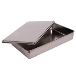Stainless Steel Covered Cake Pan, Silver Medium