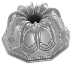 Nordic Ware 9 Cup Vaulted Cathedral Bundt Pan